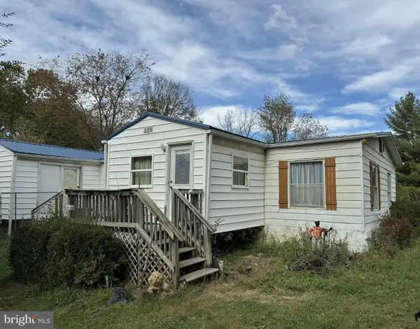 560 Youngs Dr, FRONT ROYAL, VA 22630