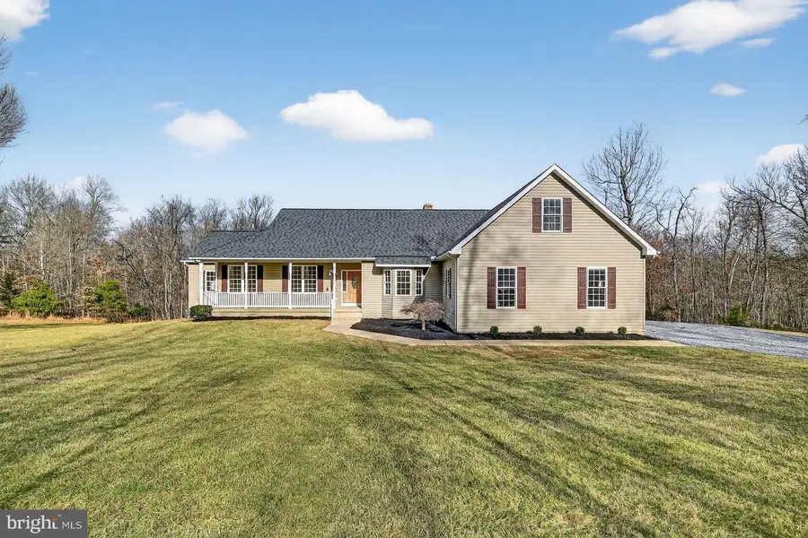 293 Penny Ann Ln, Strasburg, VA 22657 - Image #2