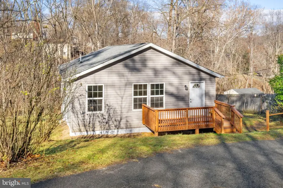 293 Pine Shores Dr, Front Royal, VA 22630 - Image #2