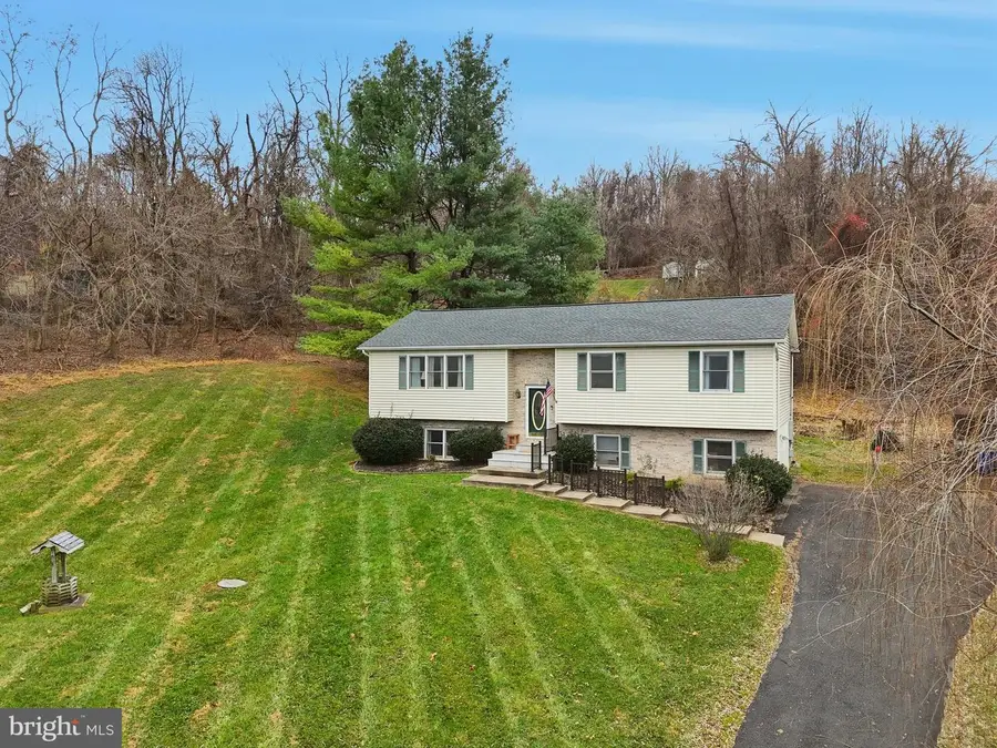 1073 Mountain Heights Rd, Front Royal, VA 22630 - Image #2