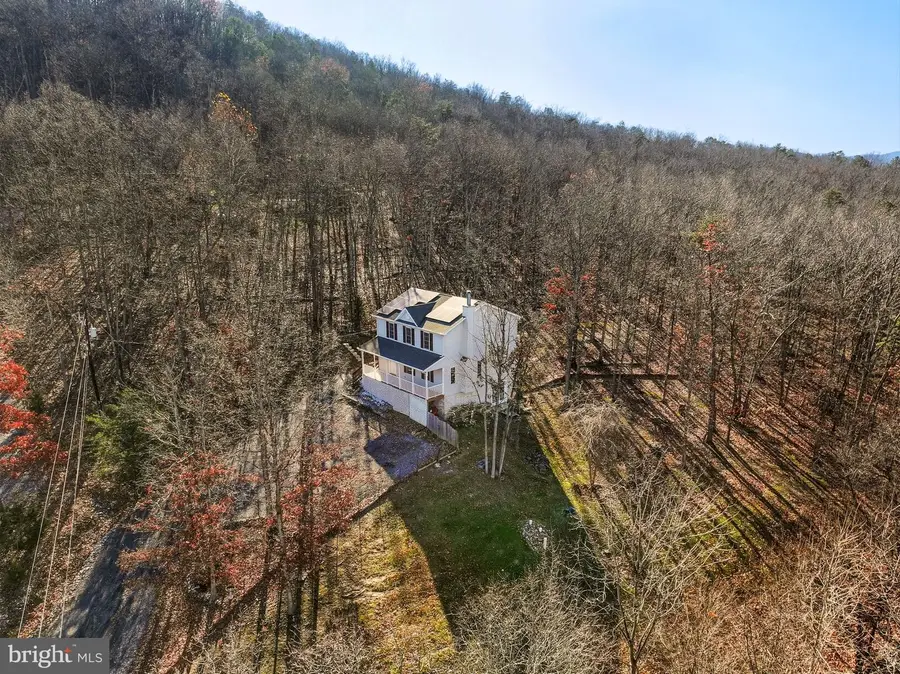 112 Walker Farm Dr, Front Royal, VA 22630 - Image #2