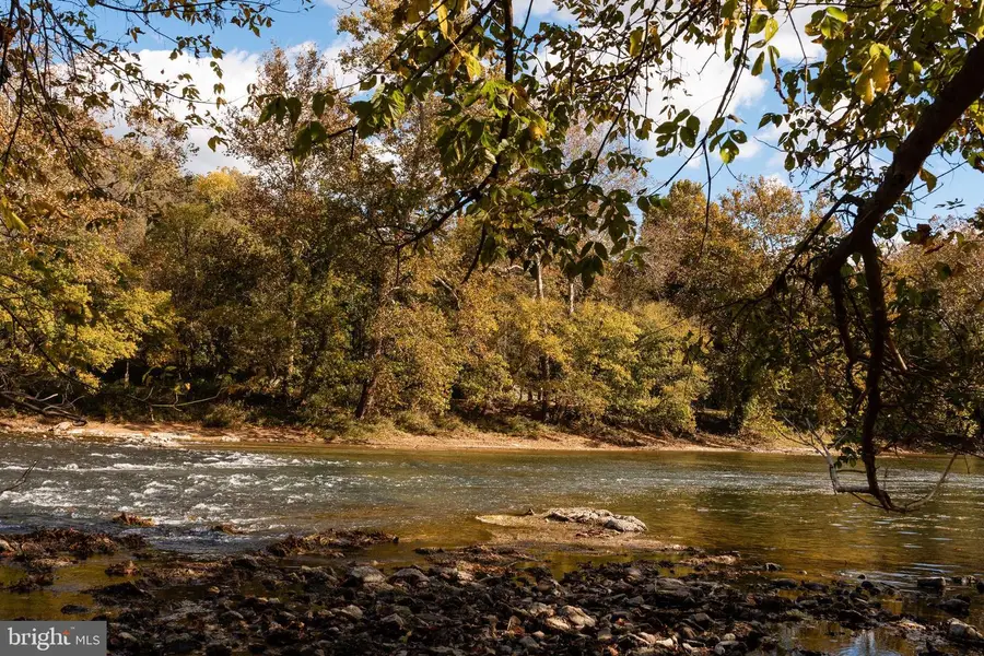 326 Thunderbird Rd, Bentonville, VA 22610 - Image #3