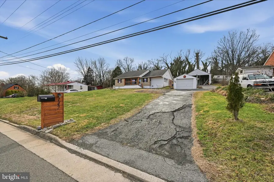 147 W Duck St, Front Royal, VA 22630 - #3