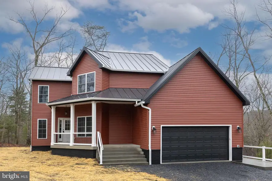 220 Lakeland Cir, Middletown, VA 22645 - #2