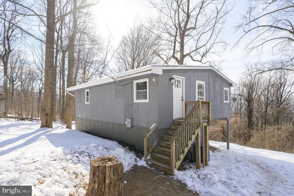 136 Gayles Ln, Front Royal, VA 22630 - #1