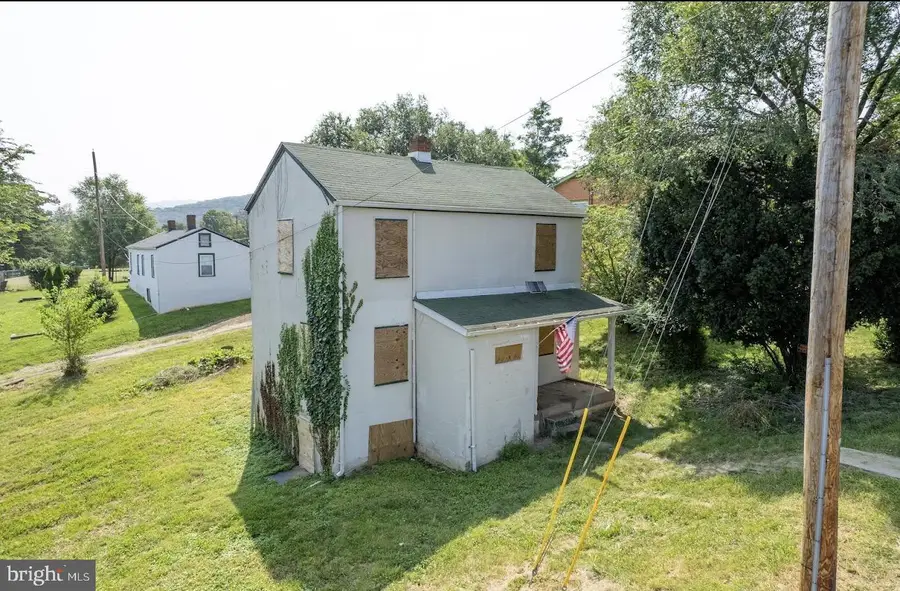 704 Parkview Dr, Front Royal, VA 22630 - #2