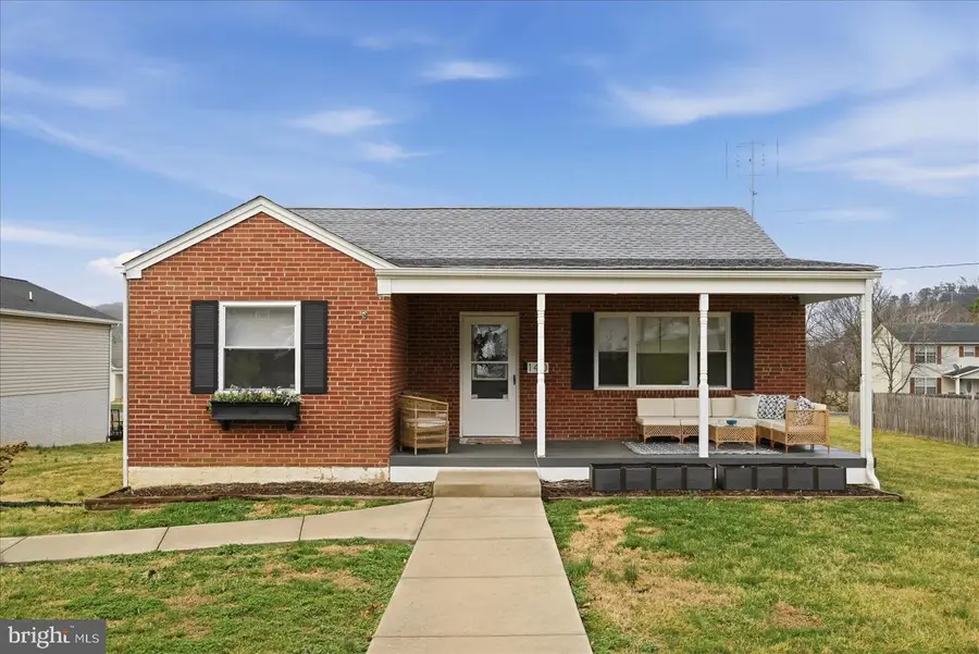 140 W Duck St, Front Royal, VA 22630 - #2