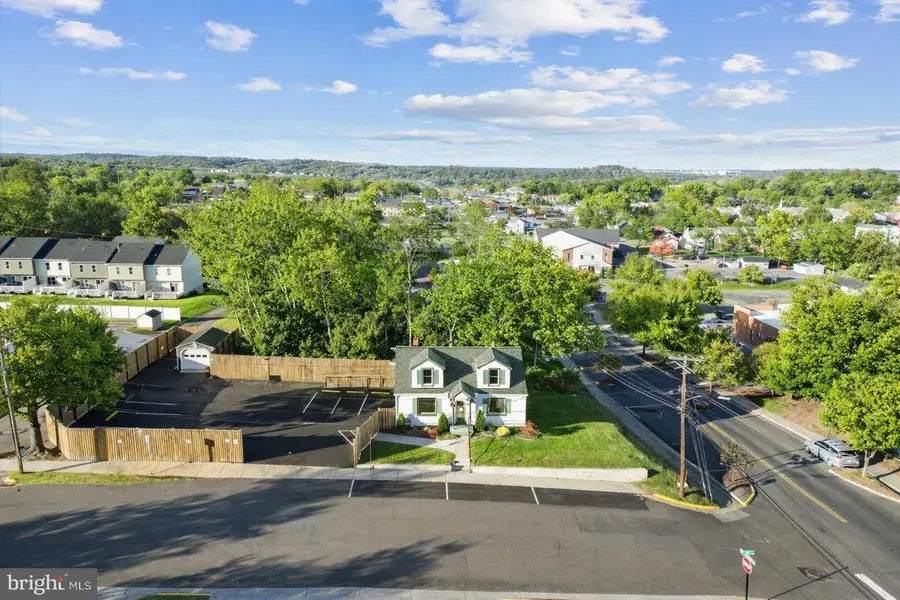 303 W 10th St, Front Royal, VA 22630 - #3