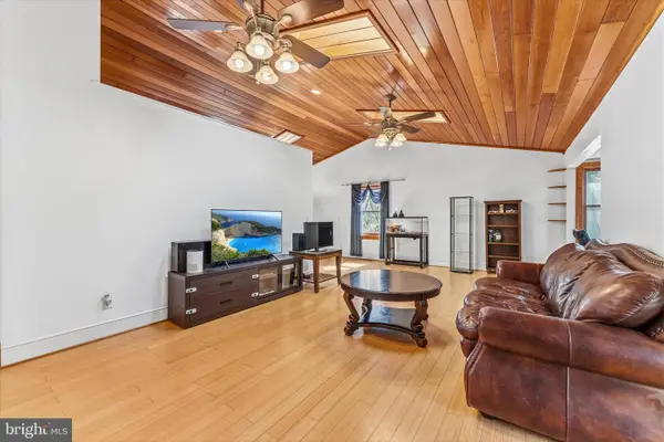 288 Locust Grove Rd, FRONT ROYAL, VA 22630