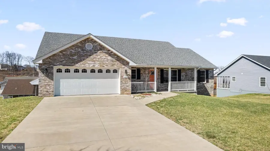 1119 Ewell St, Front Royal, VA 22630 - #2