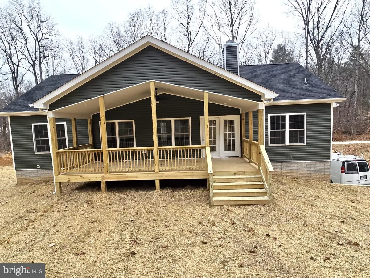 241 Howellsville Rd, Front Royal, VA 22630 - #1