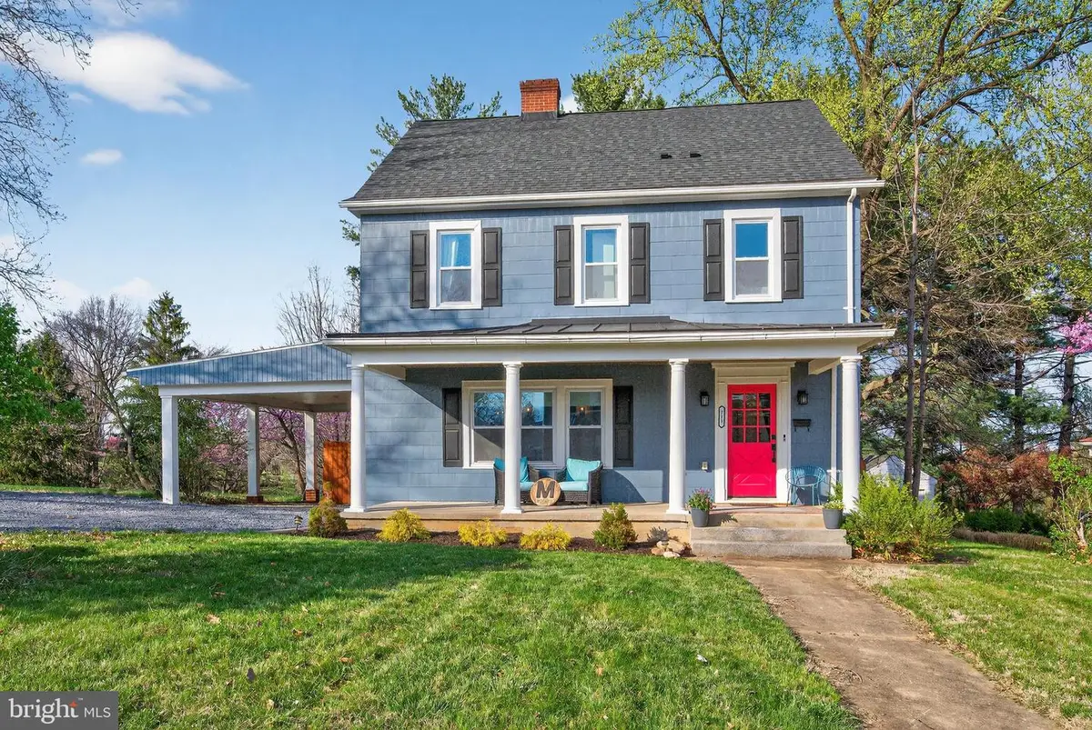 213 W 1st St, Front Royal, VA 22630 - #1