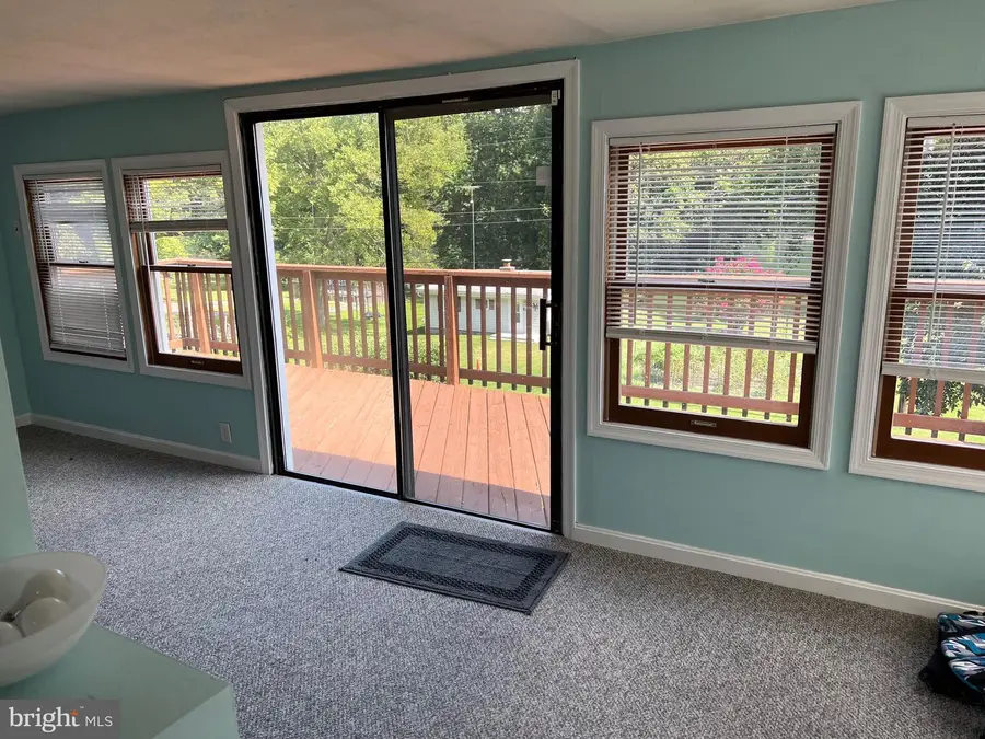 215 Harris Dr, Front Royal, VA 22630 - #2