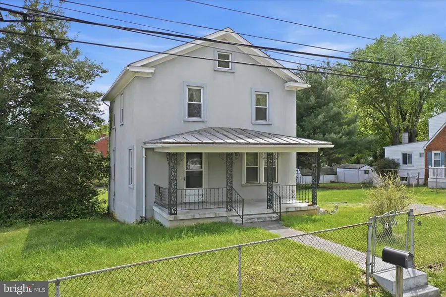 104 W 12th St, Front Royal, VA 22630 - #3