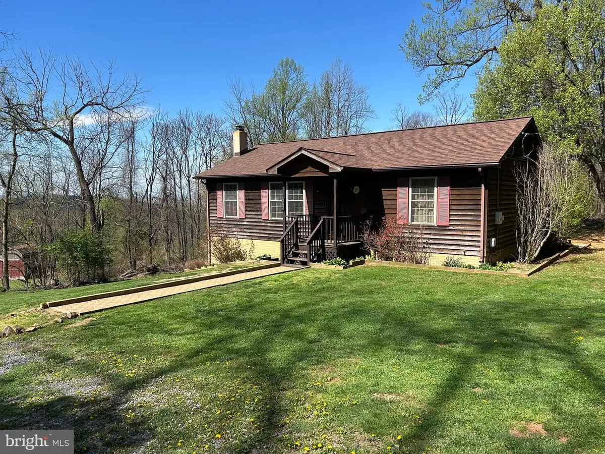 267 Red Robin Ln, Linden, VA 22642 - #1