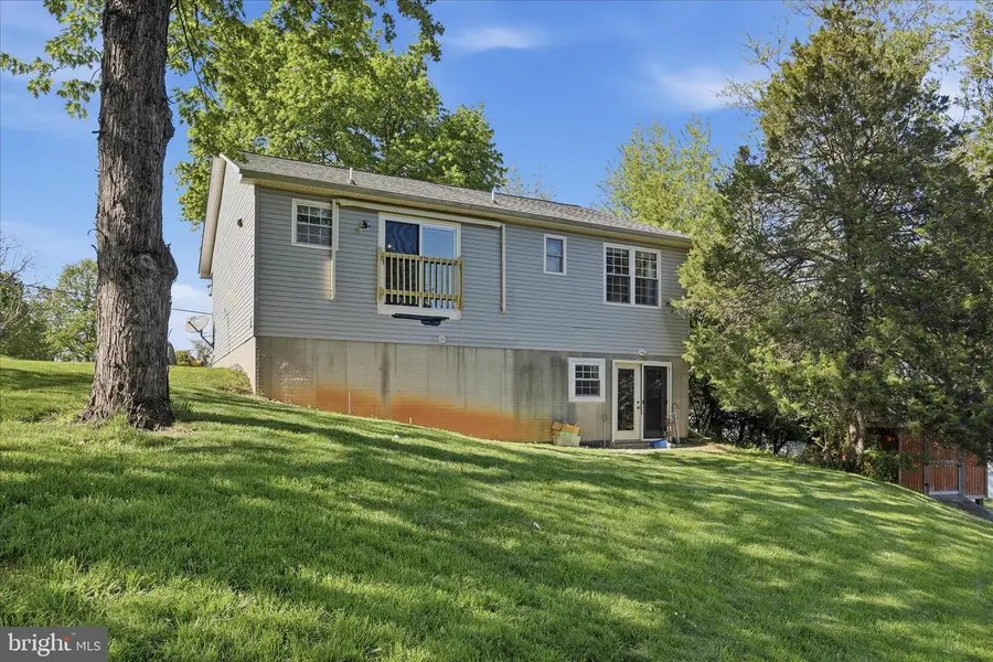 380 Granny Smith Rd, Linden, VA 22642 - #3