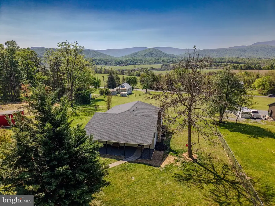 4493 Stonewall Jackson Hwy, Bentonville, VA 22610 - #3