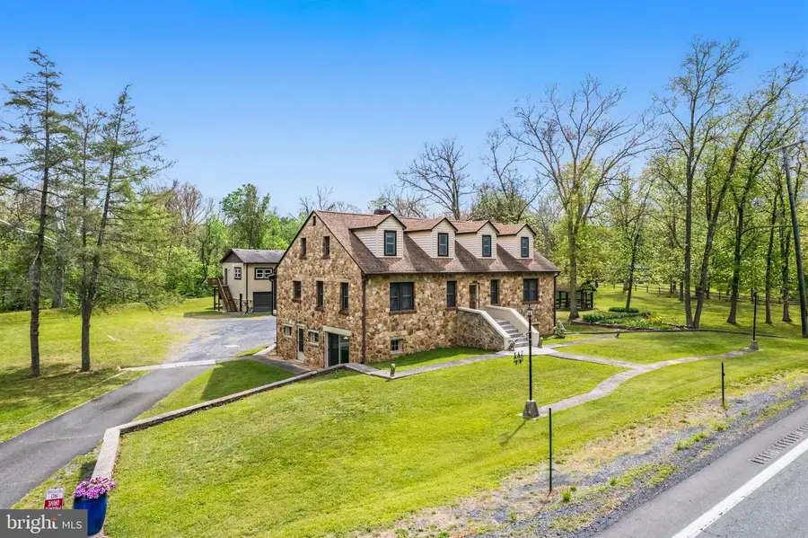 3593 & 3579 Strasburg Rd, Strasburg, VA 22657 - #2