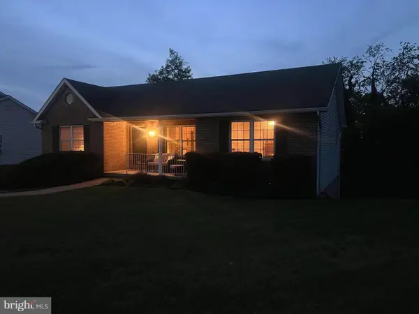1076 Stuart Dr, FRONT ROYAL, VA 22630