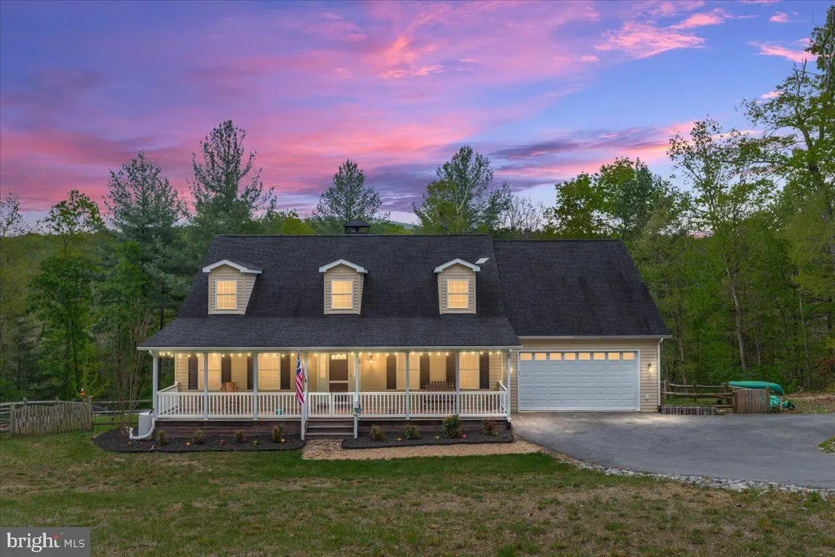 220 Deerhaven Rd, Front Royal, VA 22630 - #1