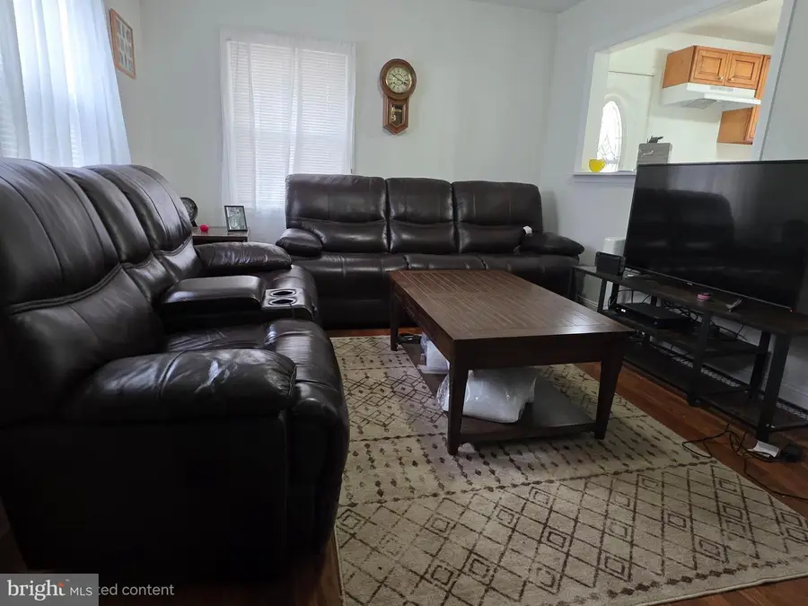 368 W 9th St, Front Royal, VA 22630 - #2