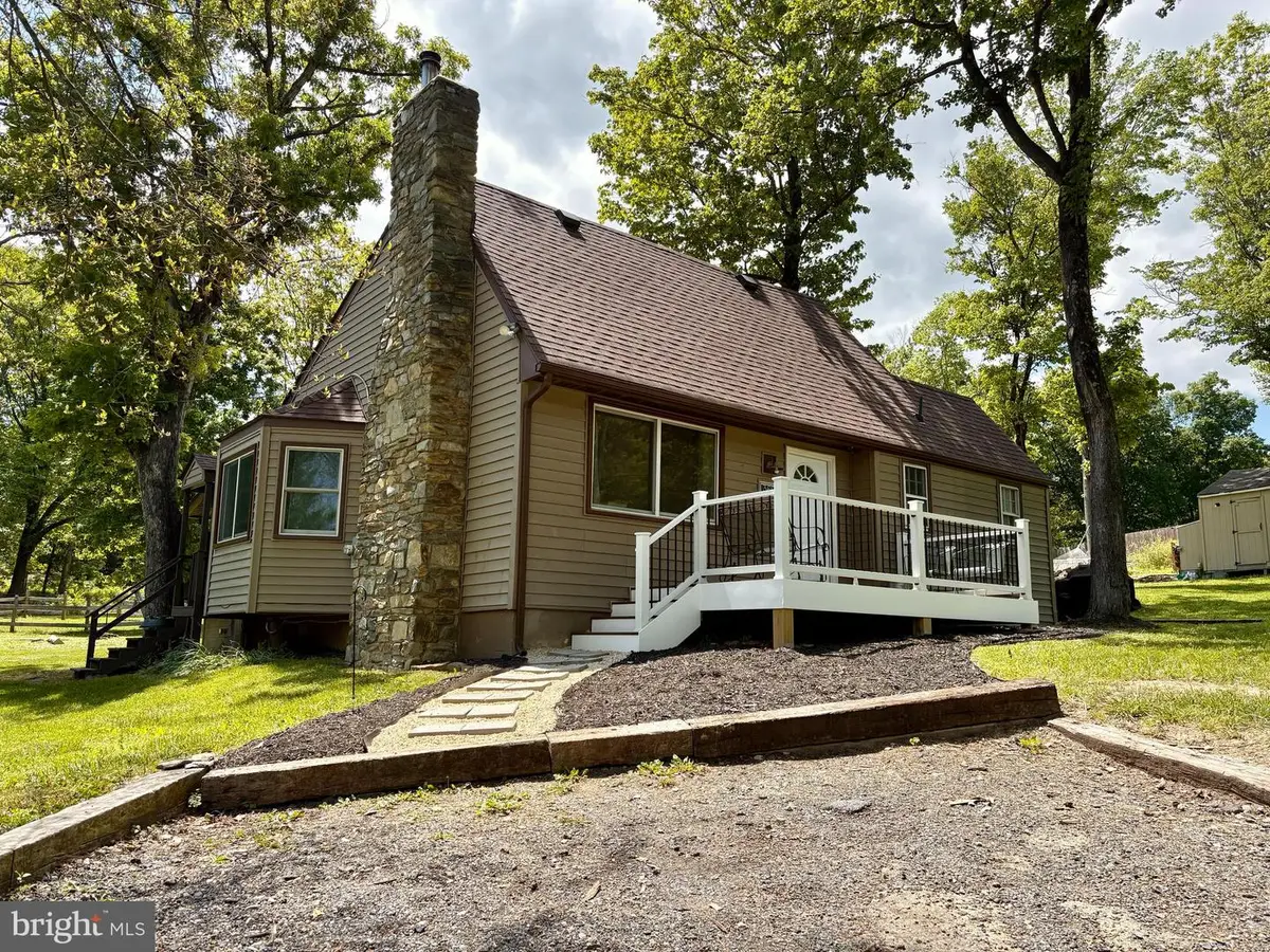 369 Mountain Lake Dr, Front Royal, VA 22630 - #1