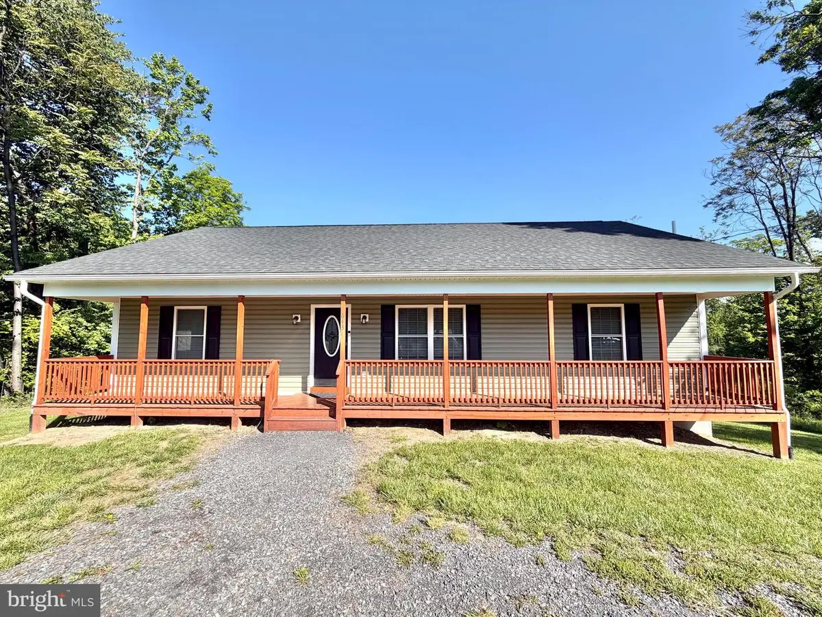 643 Pine Ridge Dr, Front Royal, VA 22630 - #1