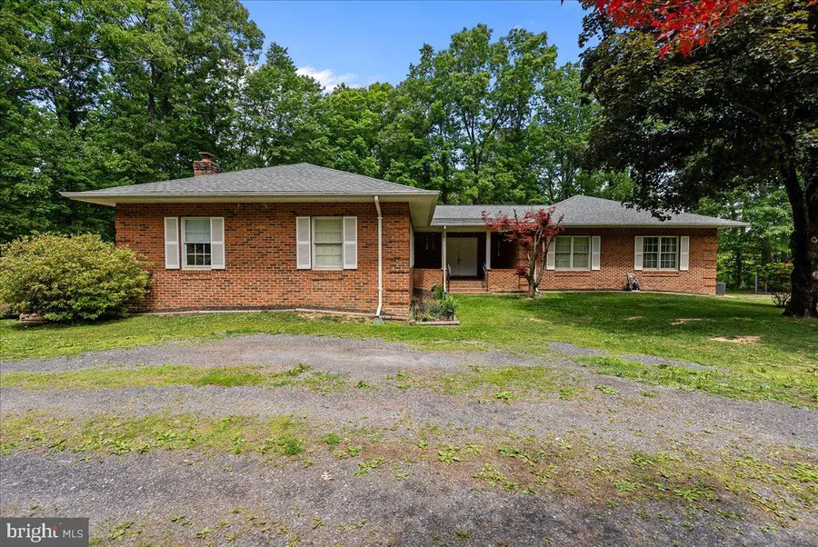 298 Mcdaniel Ln, Middletown, VA 22645 - #2