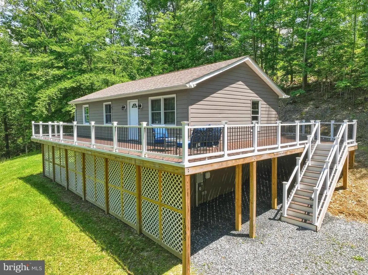 1008 Oregon Hollow Rd, Linden, VA 22642 - #1