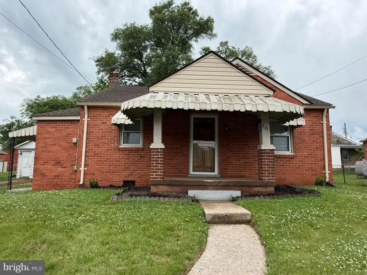 511 E 6th St, Front Royal, VA 22630 - #1
