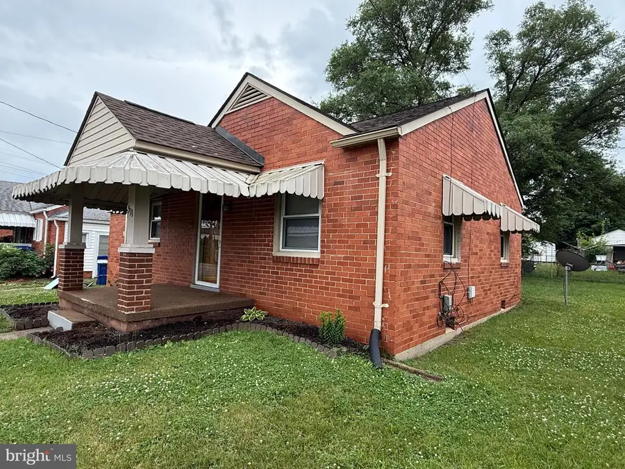 511 E 6th St, Front Royal, VA 22630 - #2