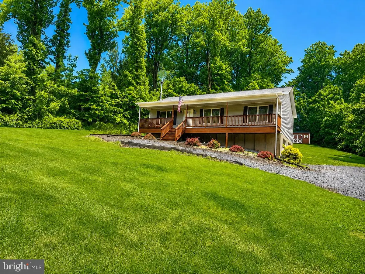 227 Mountain Heights Rd, Front Royal, VA 22630 - #1