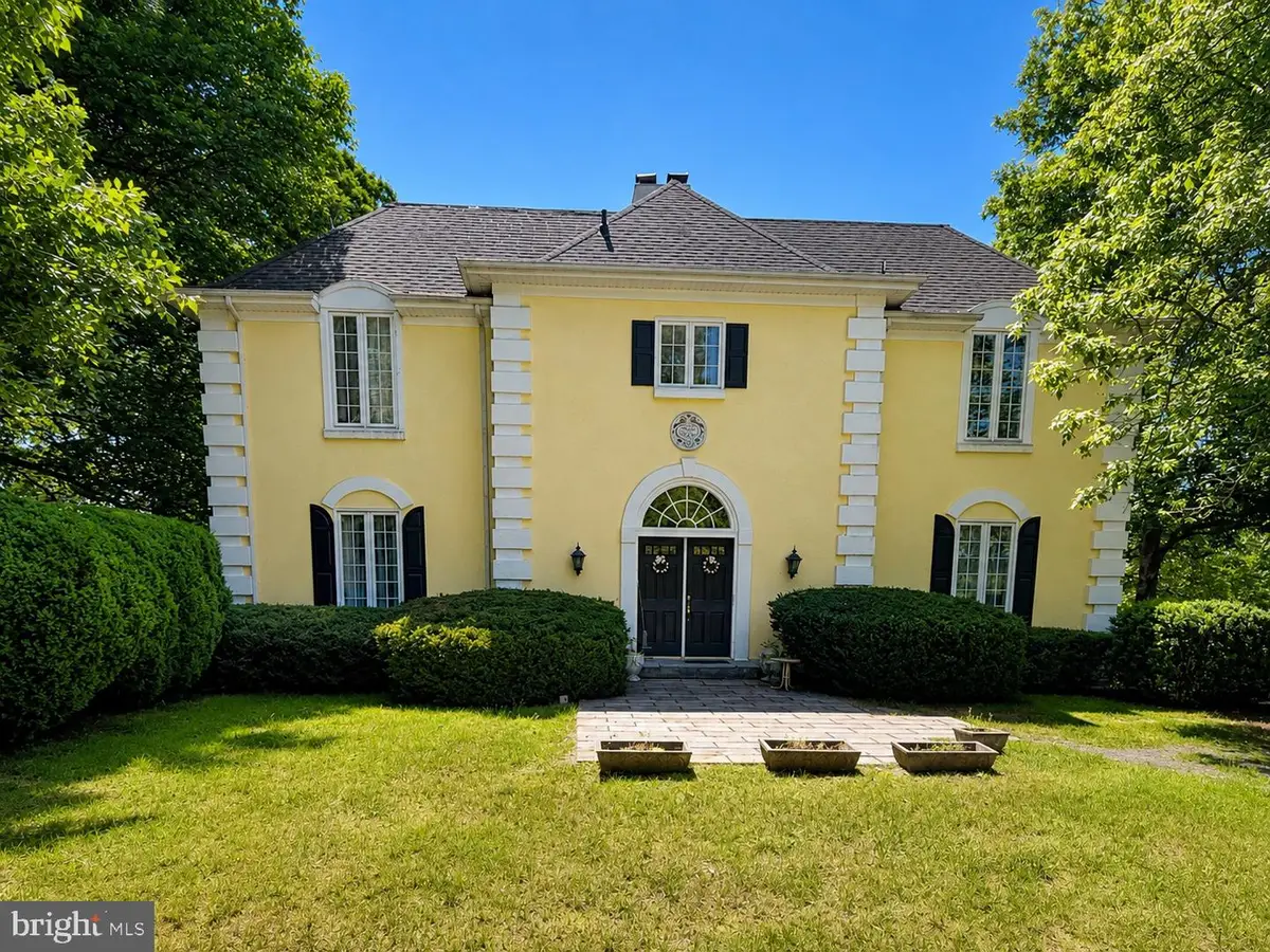 435 Bowling Green Rd, Front Royal, VA 22630 - #1