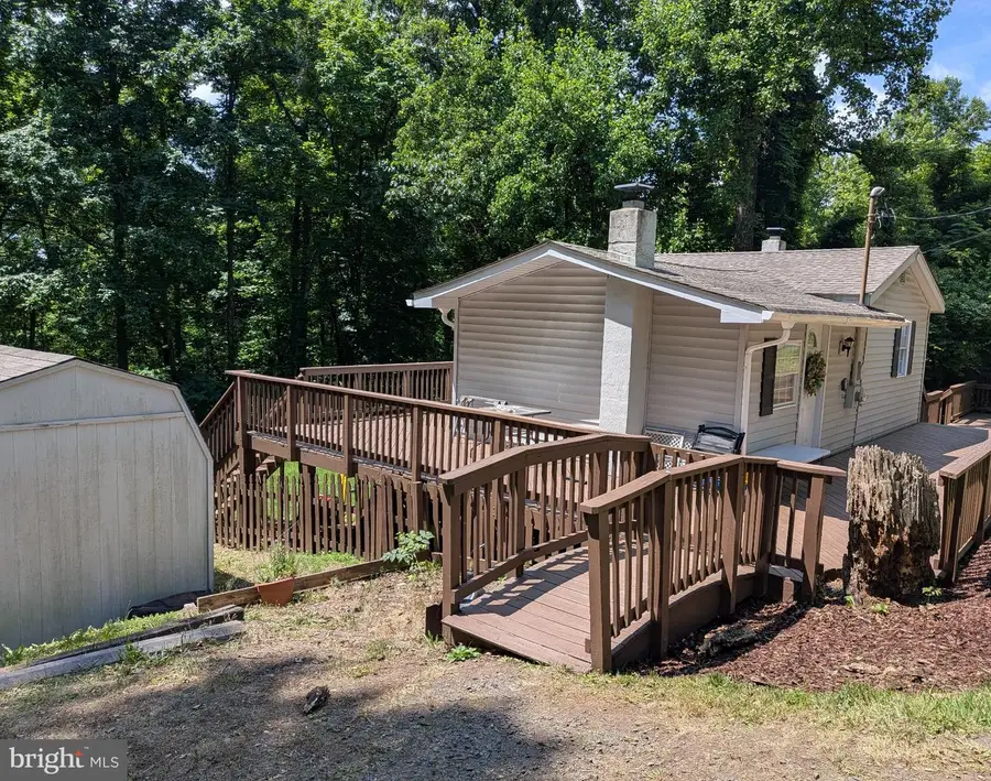 430 Worlds End Ln, Linden, VA 22642 - #3