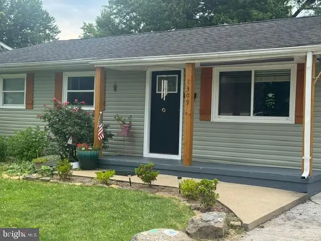 1309 Monroe Ave, Front Royal, VA 22630 - #3