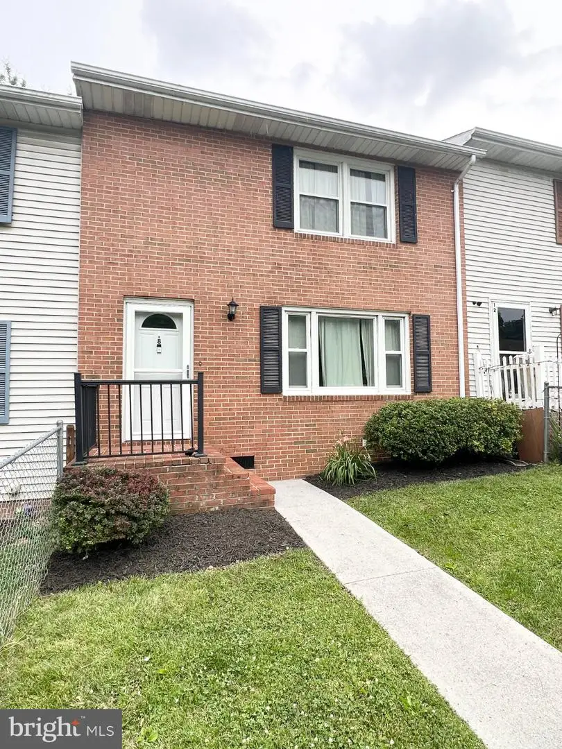 8 Biggs Dr, Front Royal, VA 22630 - #2