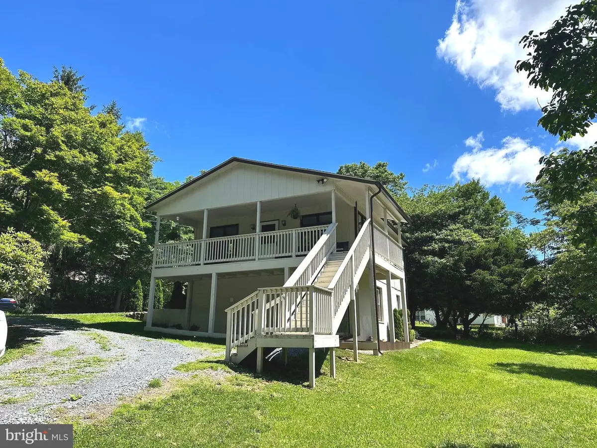28 Worlds End Ln, Linden, VA 22642 - #1