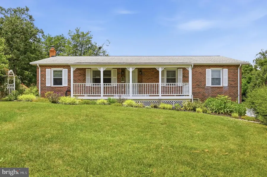 11 Ashlawn Ct, Front Royal, VA 22630 - #2