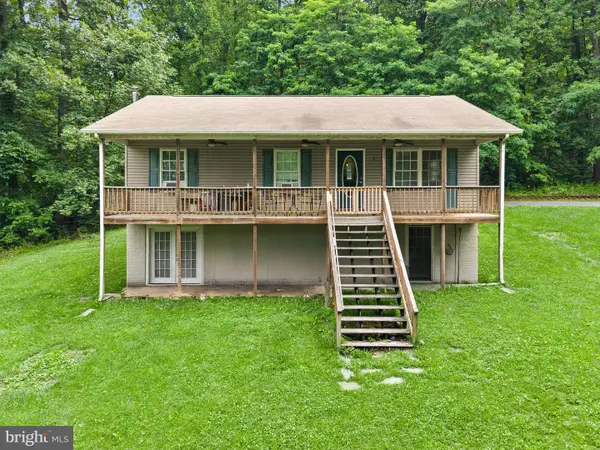 94 Mcdonalds Farm Rd, LINDEN, VA 22642