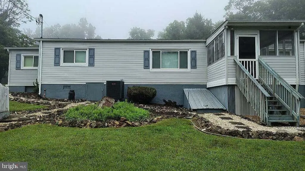 1233 Summit Point Dr, Front Royal, VA 22630 - #1