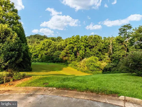 Windsor Ct, FRONT ROYAL, VA 22630