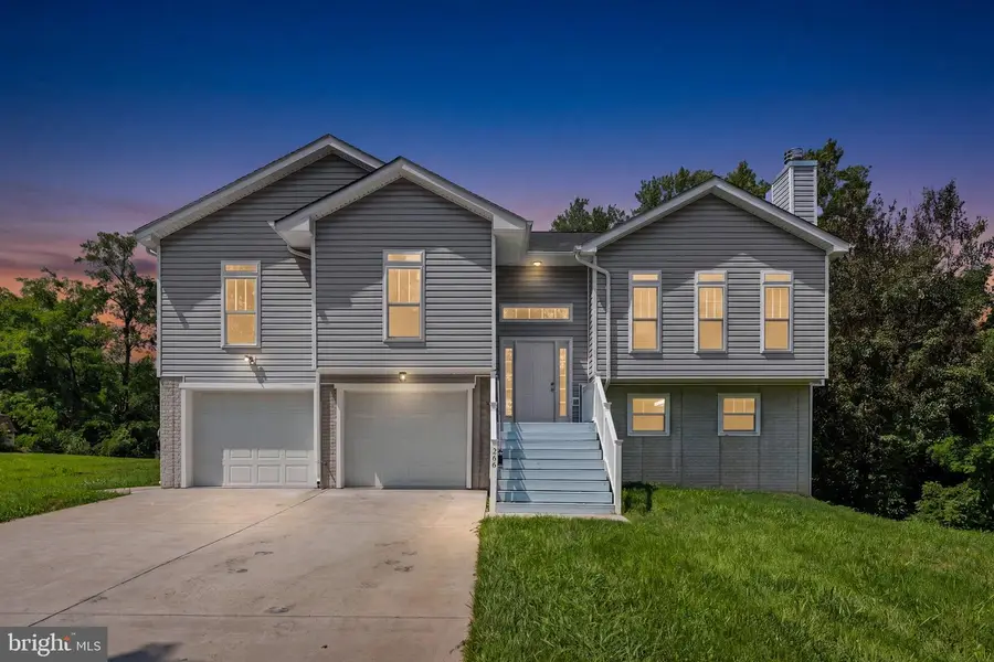 266 Riverside Dr, Front Royal, VA 22630 - #2