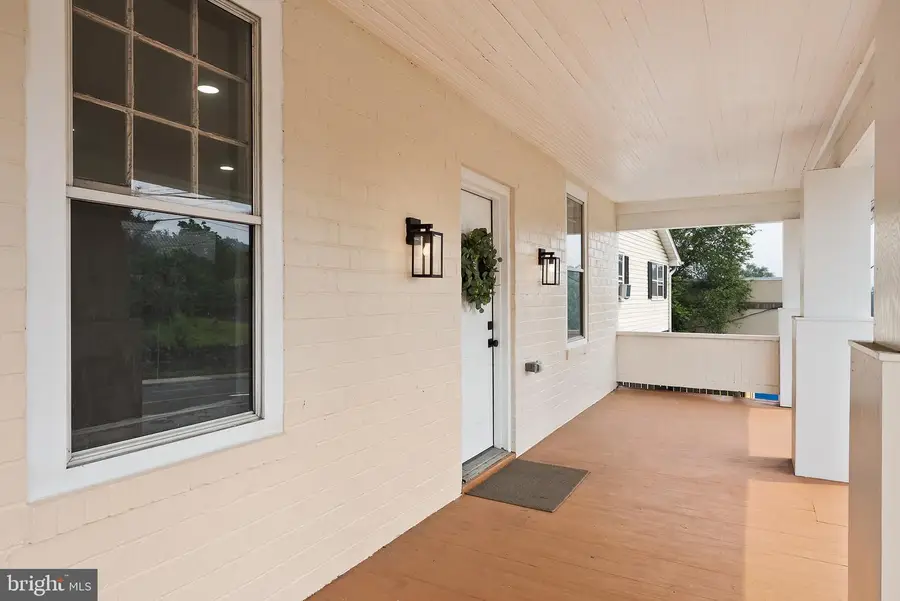 1101 Royal Ave N, Front Royal, VA 22630 - #3