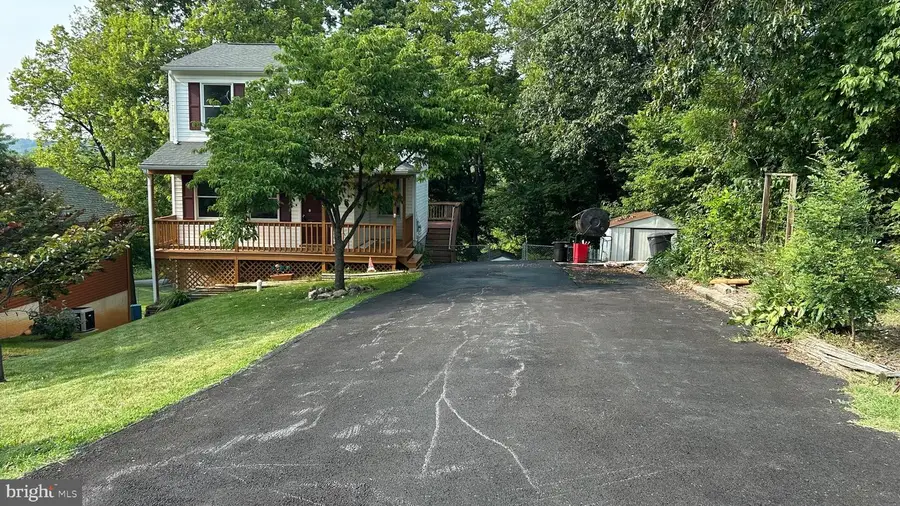 34 E 19th St, Front Royal, VA 22630 - #2