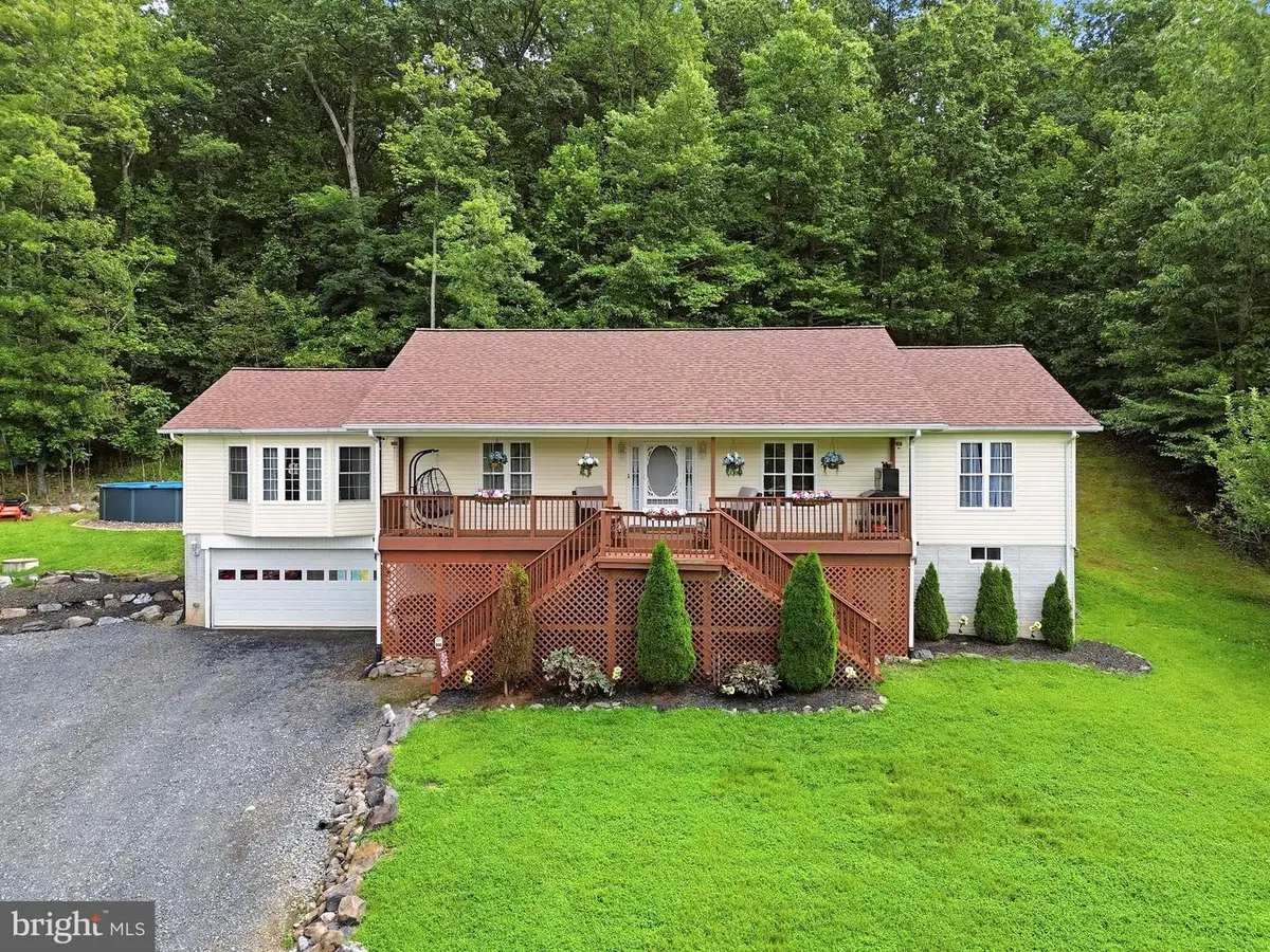 202 Spring Rd, Front Royal, VA 22630 - #1