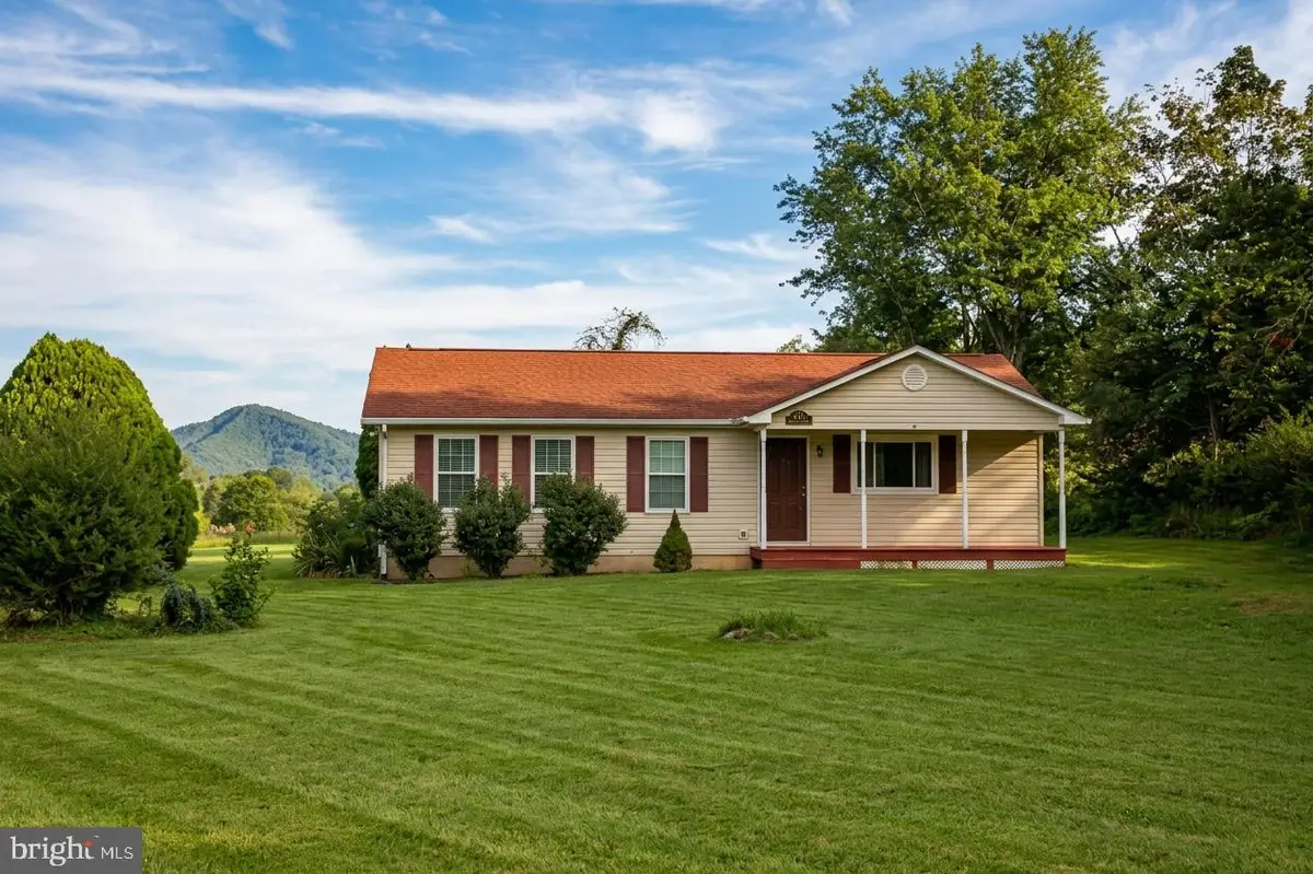 4443 Bentonville Rd, Bentonville, VA 22610 - #1