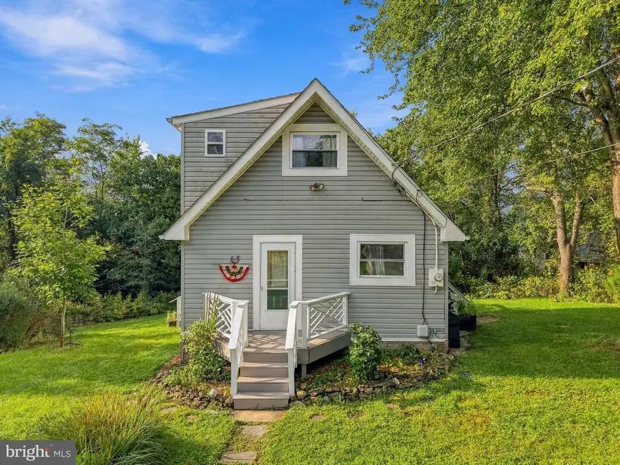 274 Granny Smith Rd, Linden, VA 22642 - #2