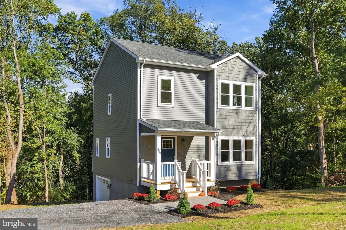 200 Paw Paw Dr, Front Royal, VA 22630 - #1