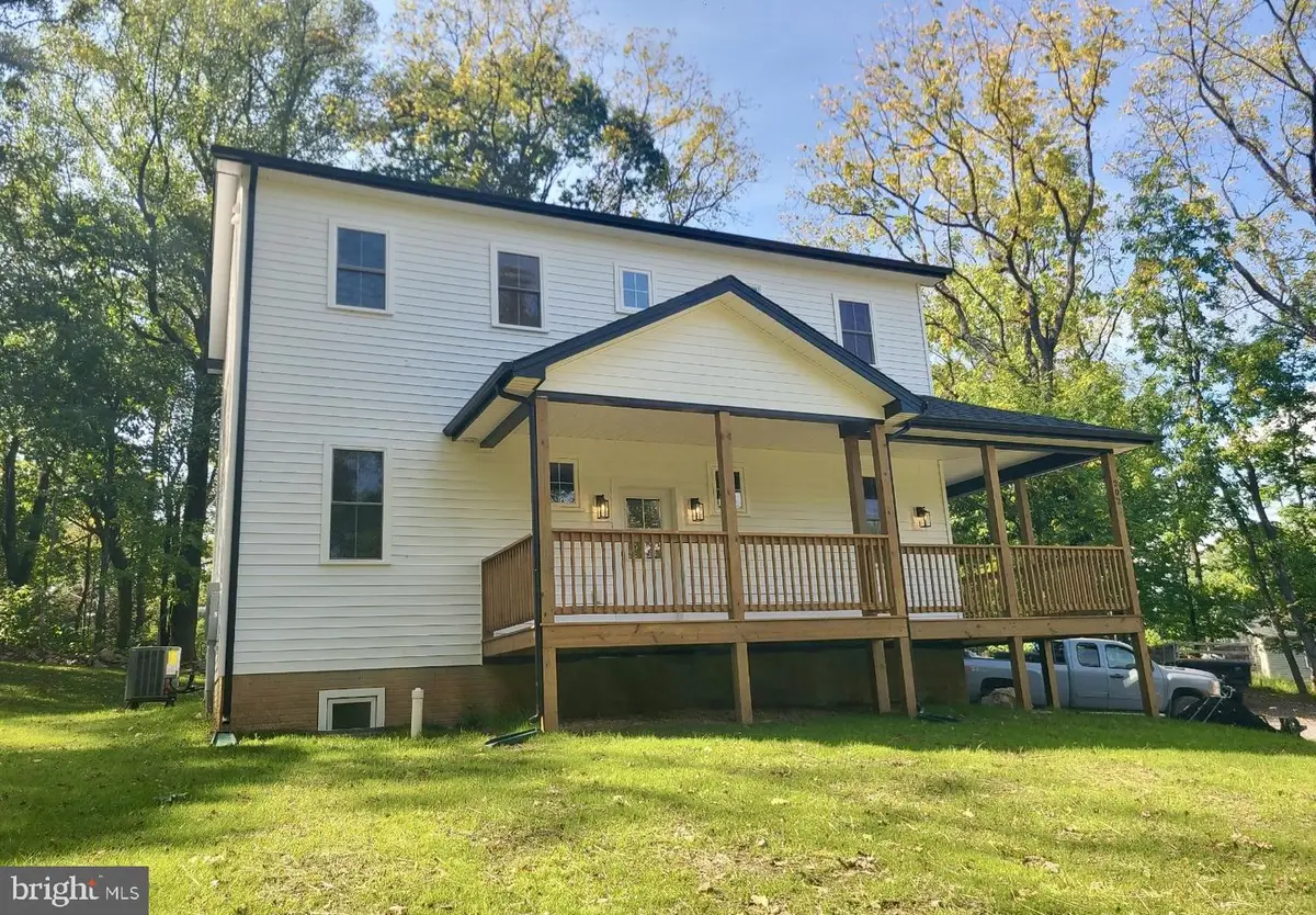 202 Split Rail Rd, Front Royal, VA 22630 - #1
