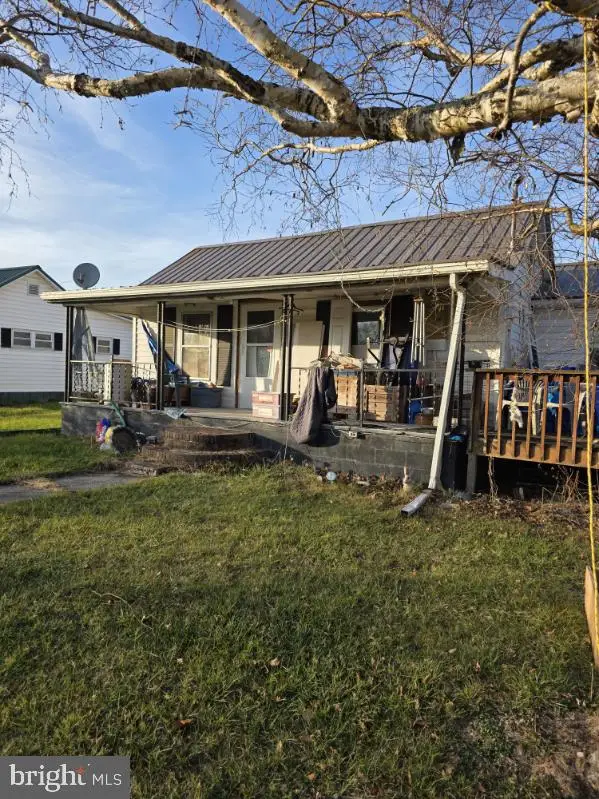 151 Horseshoe Dr, MAX MEADOWS, VA 24360